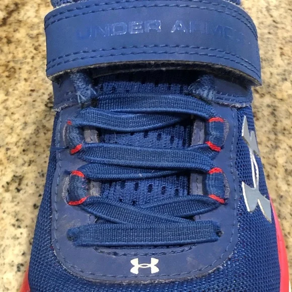 Under Armour Kids PS Assert 8 AC Size 11K Spider-man red/white/blue.